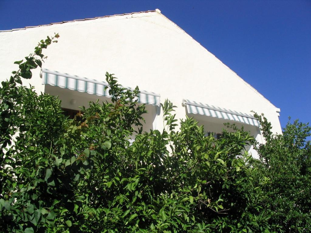 Guest House Kola Slano Exterior photo